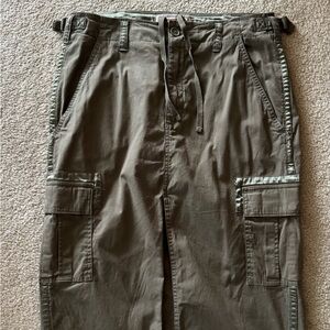 Abercrombie &Fitch Army Green Cargo Skirt M